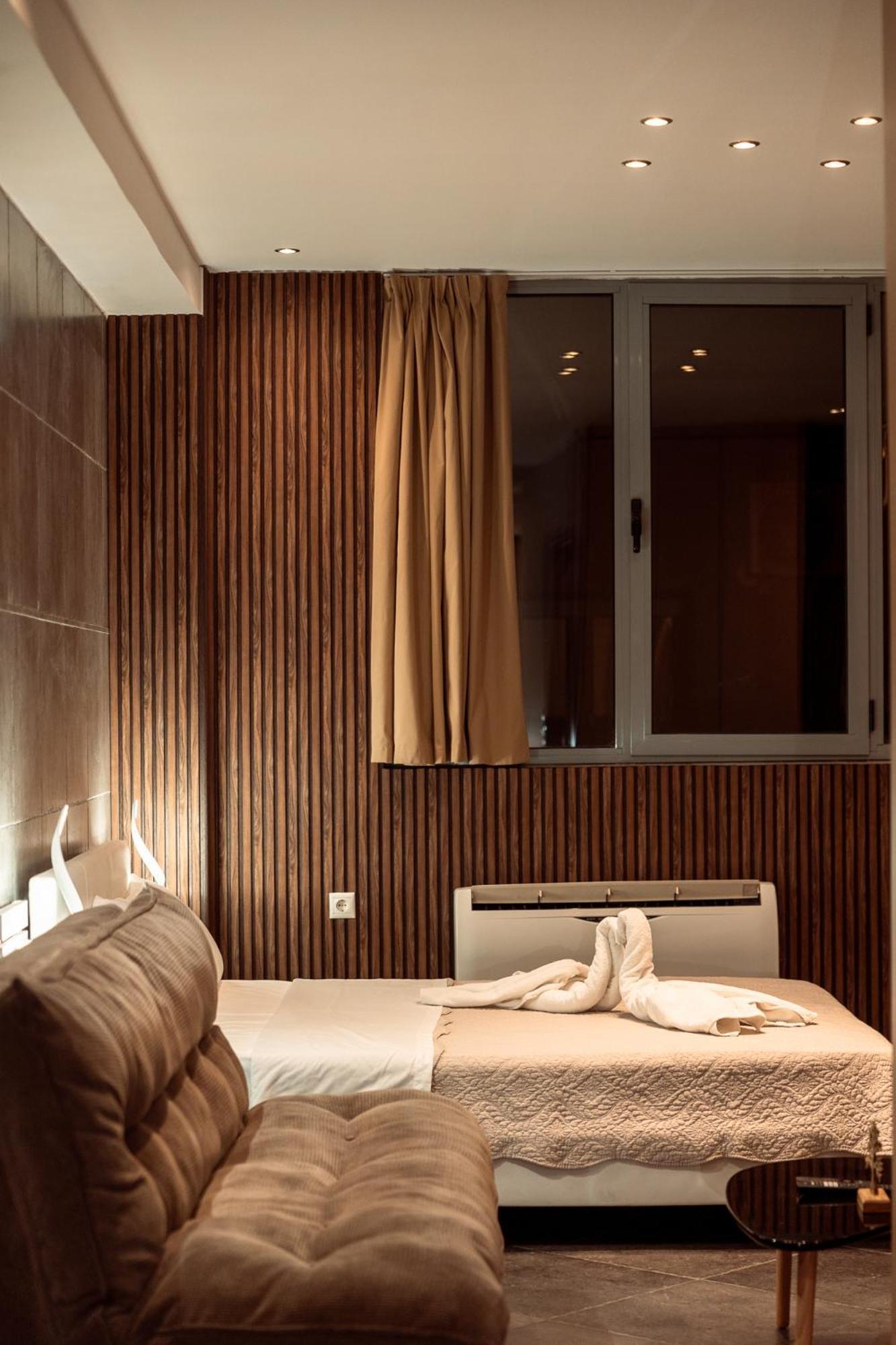 Parthenon Portrait Apartments Athena Bagian luar foto