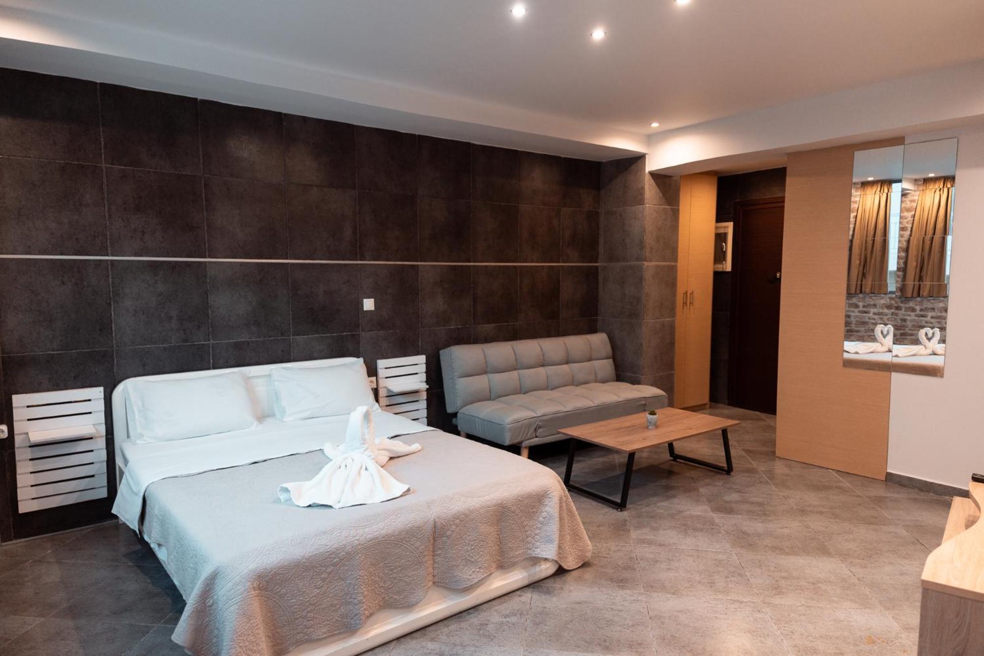 Parthenon Portrait Apartments Athena Bagian luar foto